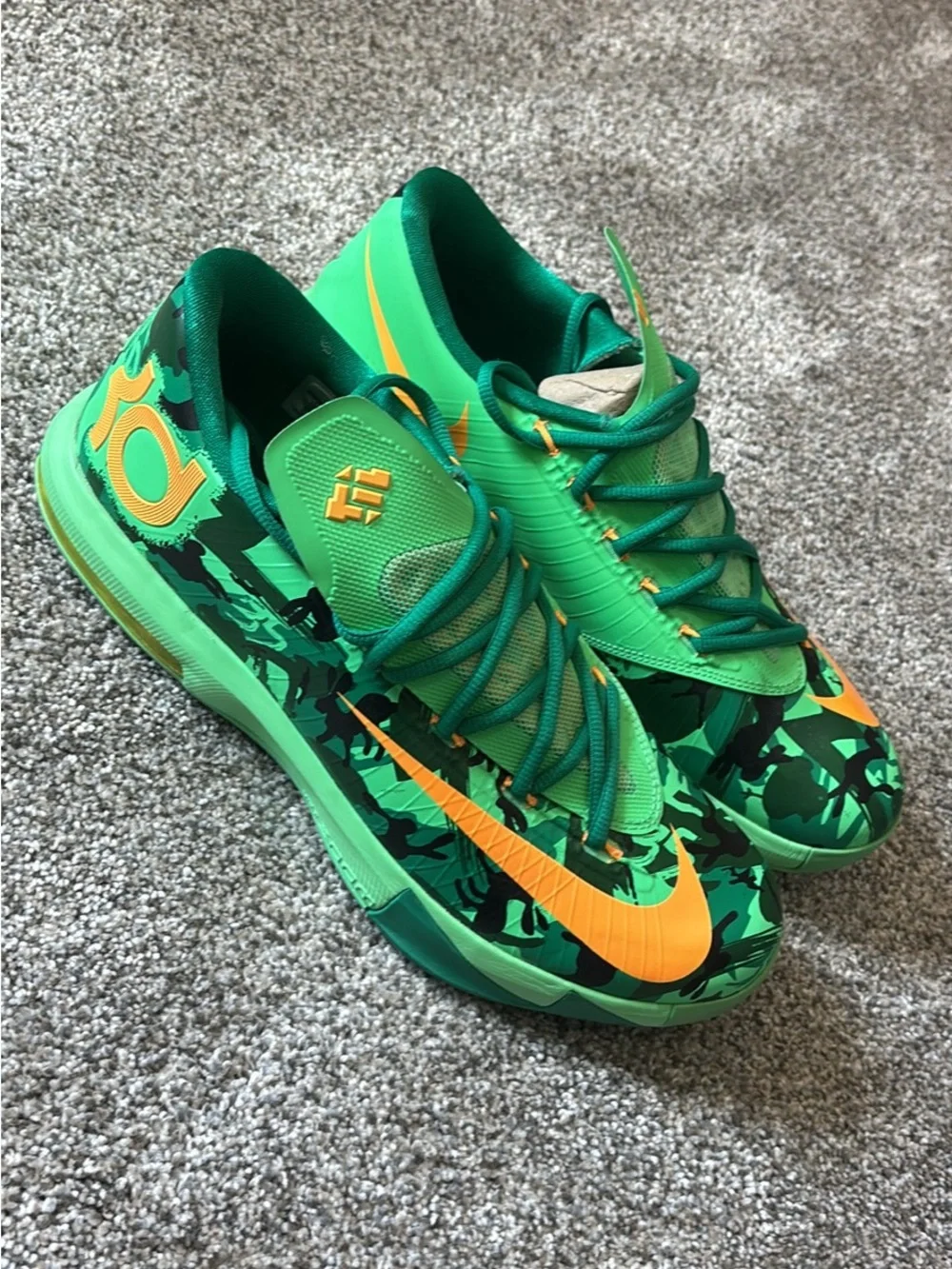 Nike selling pair